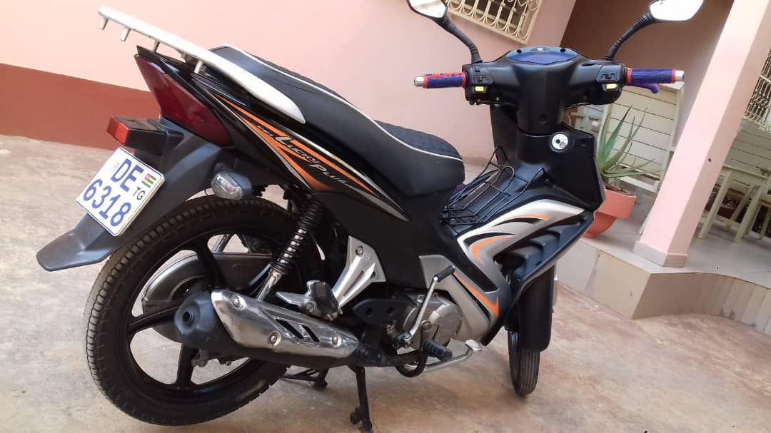 Pose téléphone pour moto  Togo Achat - ecommerce, achat et vente en ligne  au Togo