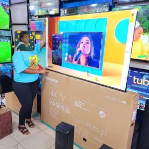 HISENSE SMART TV 65_POUCES UHD 4K