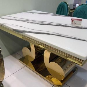Table marbré grand 1,60m.