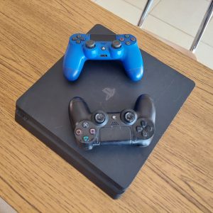 Console Playstation 4 hacké