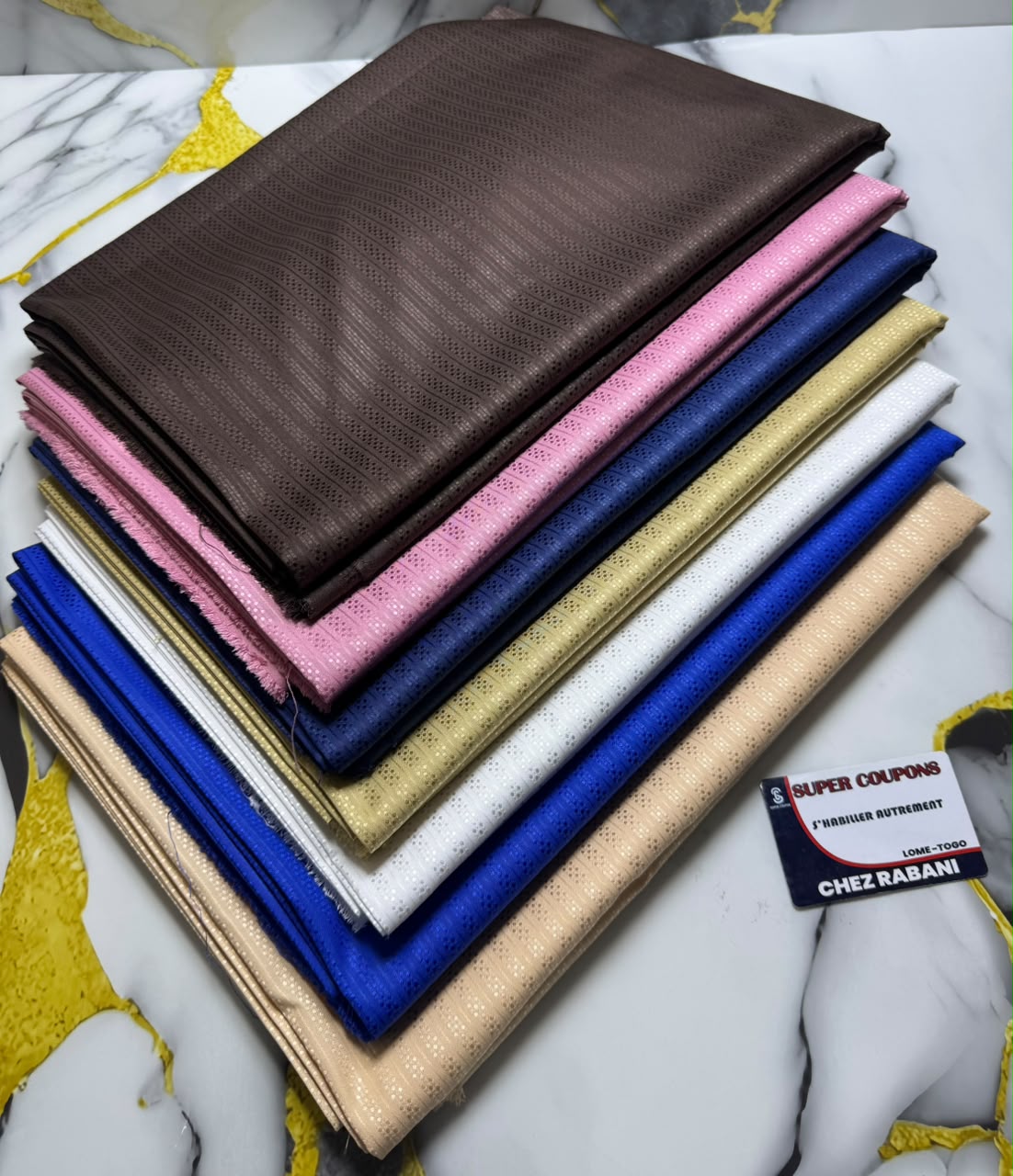 TISSU DE HAUT QUALITÉ