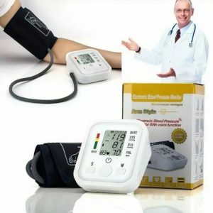Chaque maison, son tensiomètre. Le tensiomètre électronique disponible pour contrôler régulièrement votre tension.