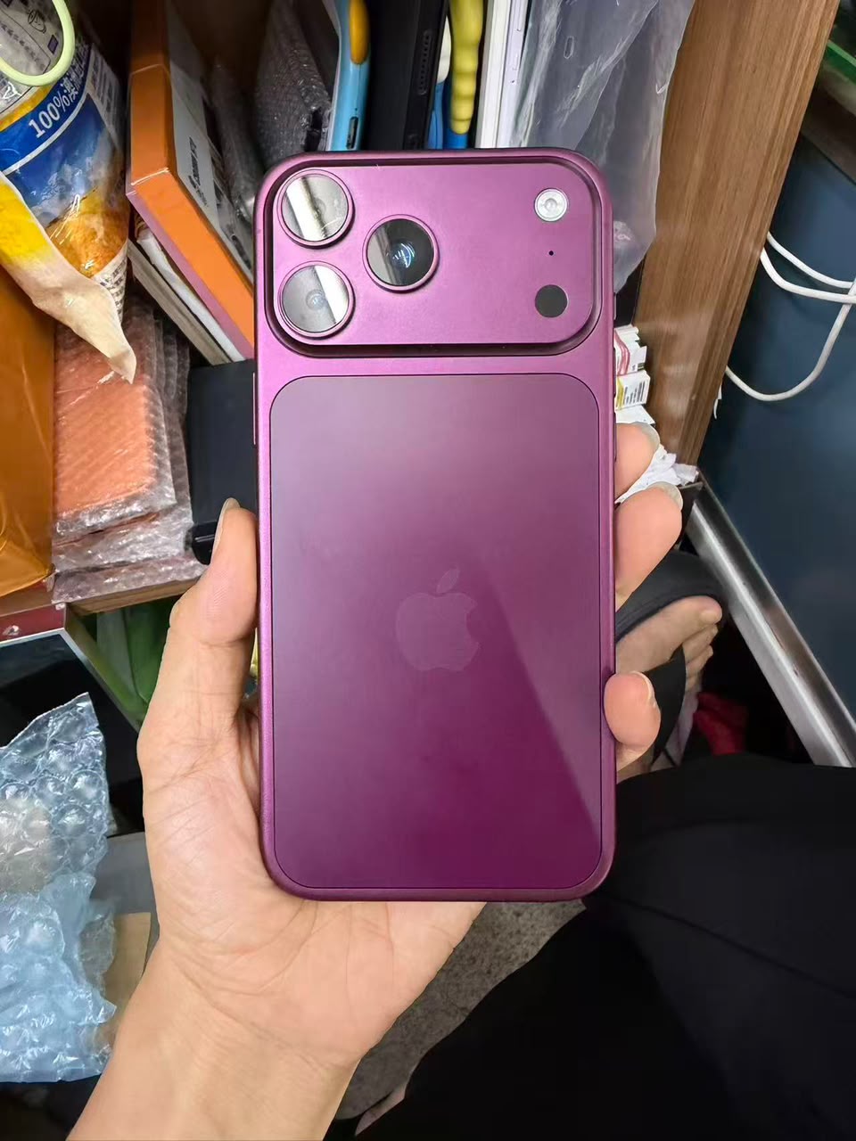 IPHONE 18 PRO MAX - DUBAÏ