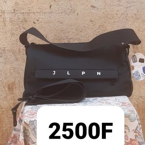 sac à mains pour homme